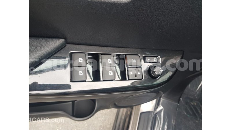 Big with watermark toyota hilux antigua import dubai 1801