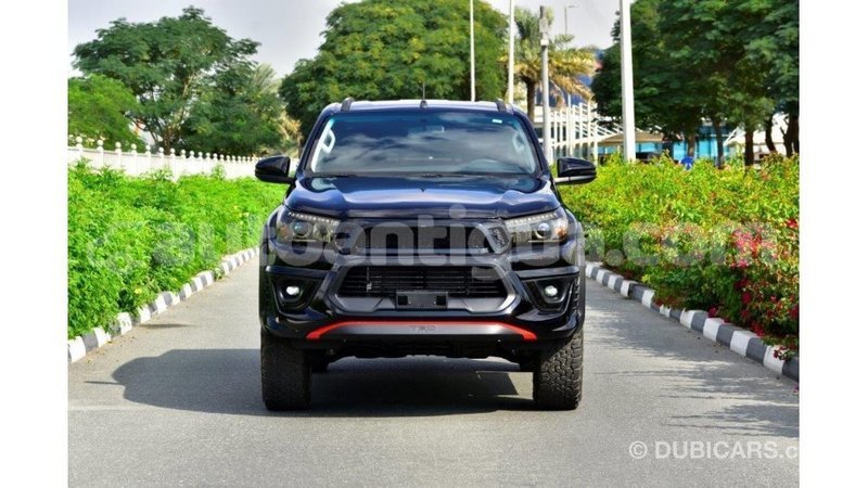Big with watermark toyota hilux antigua import dubai 1802