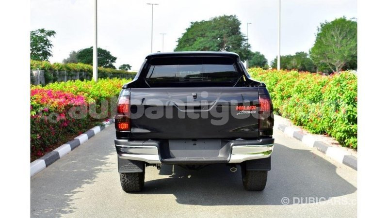 Big with watermark toyota hilux antigua import dubai 1802