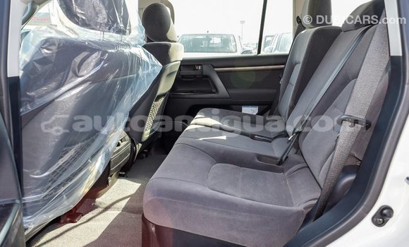 Buy Import Toyota Land Cruiser White Car in Import - Dubai in Antigua Buy Import Toyota Land Cruiser White Car in Import - Dubai in Antigua