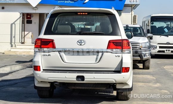 Buy Import Toyota Land Cruiser White Car in Import - Dubai in Antigua Buy Import Toyota Land Cruiser White Car in Import - Dubai in Antigua
