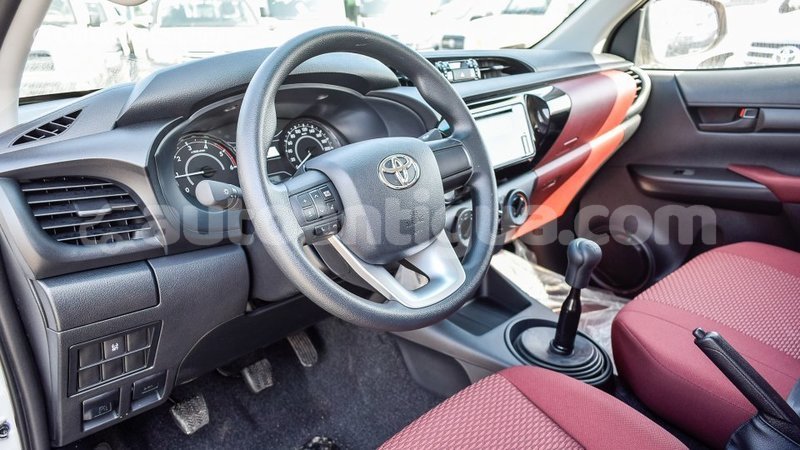 Big with watermark toyota hilux antigua import dubai 1807