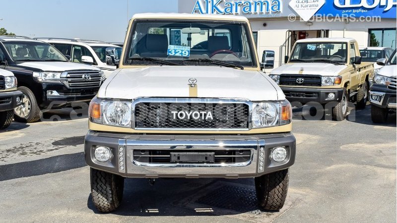 Big with watermark toyota land cruiser antigua import dubai 1808