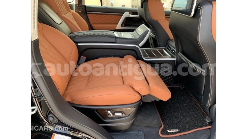 Big with watermark toyota land cruiser antigua import dubai 1815