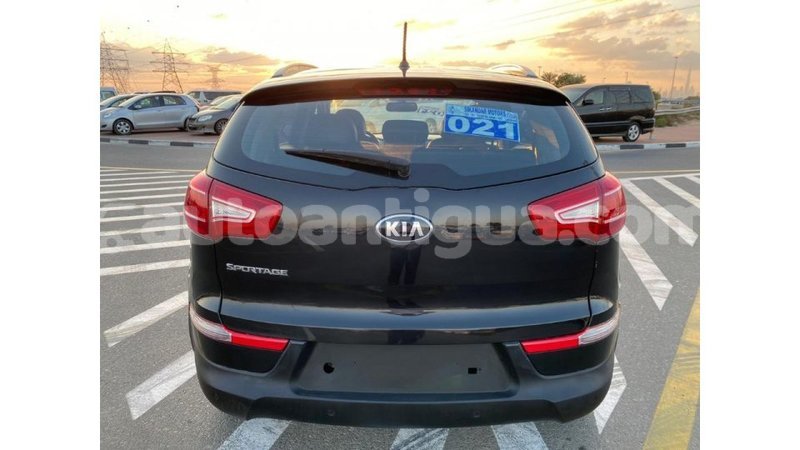 Big with watermark kia sportage antigua import dubai 1821