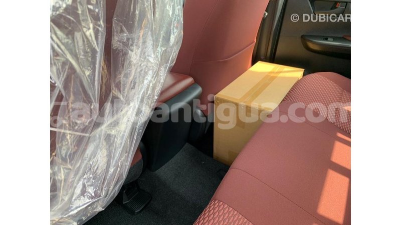 Big with watermark toyota hilux antigua import dubai 1826