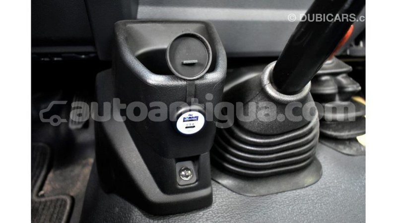 Big with watermark toyota land cruiser antigua import dubai 1827