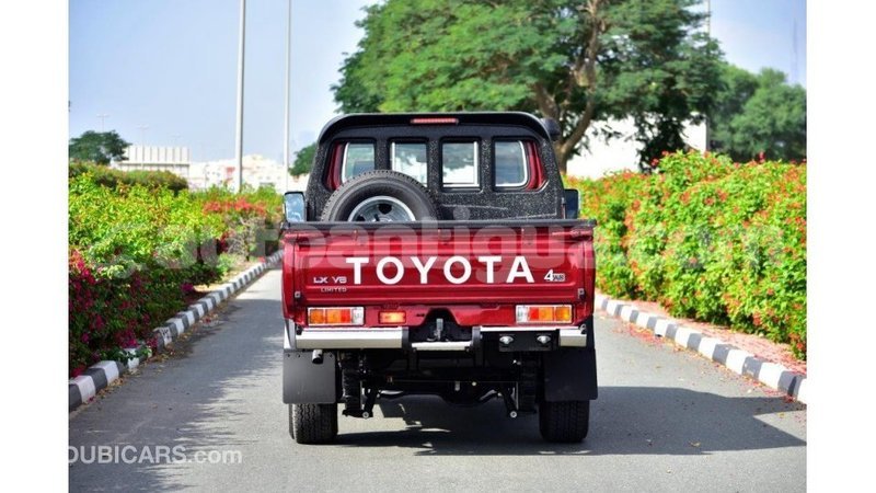 Big with watermark toyota land cruiser antigua import dubai 1827