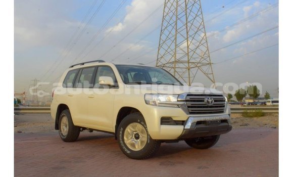 Buy Import Toyota Land Cruiser White Car in Import - Dubai in Antigua Buy Import Toyota Land Cruiser White Car in Import - Dubai in Antigua