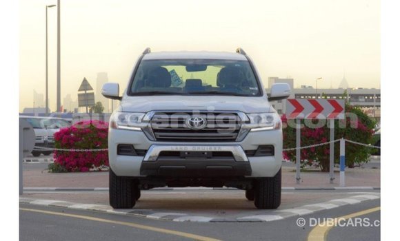 Buy Import Toyota Land Cruiser White Car in Import - Dubai in Antigua Buy Import Toyota Land Cruiser White Car in Import - Dubai in Antigua