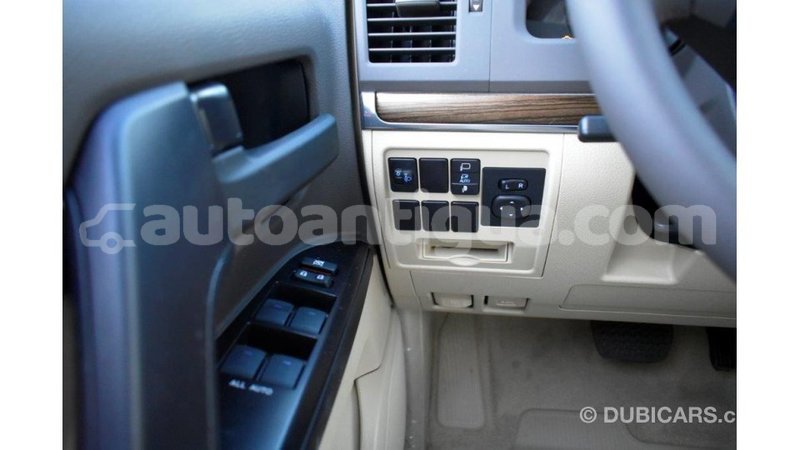 Big with watermark toyota land cruiser antigua import dubai 1842