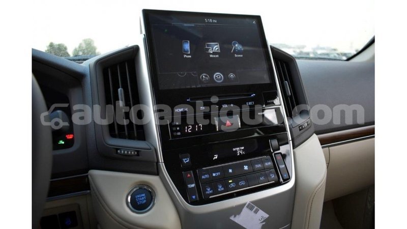 Big with watermark toyota land cruiser antigua import dubai 1842