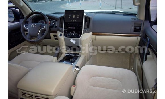 Buy Import Toyota Land Cruiser White Car in Import - Dubai in Antigua Buy Import Toyota Land Cruiser White Car in Import - Dubai in Antigua