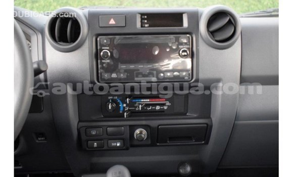 Buy Import Toyota Land Cruiser White Car in Import - Dubai in Antigua Buy Import Toyota Land Cruiser White Car in Import - Dubai in Antigua