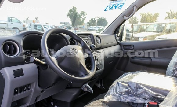 Buy Import Nissan Urvan White Car in Import - Dubai in Antigua Buy Import Nissan Urvan White Car in Import - Dubai in Antigua