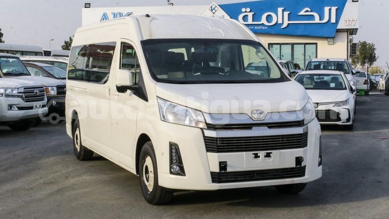Big with watermark toyota hiace antigua import dubai 1847