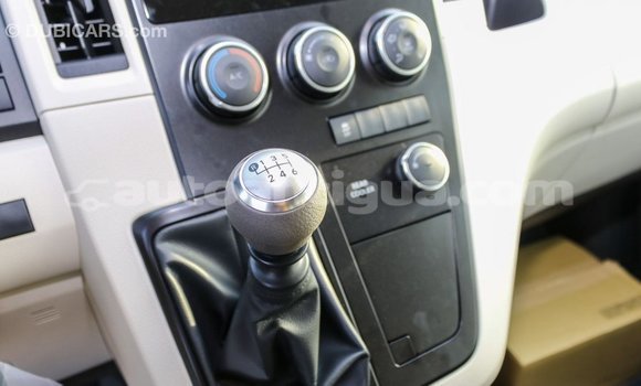 Buy Import Toyota Hiace White Car in Import - Dubai in Antigua Buy Import Toyota Hiace White Car in Import - Dubai in Antigua