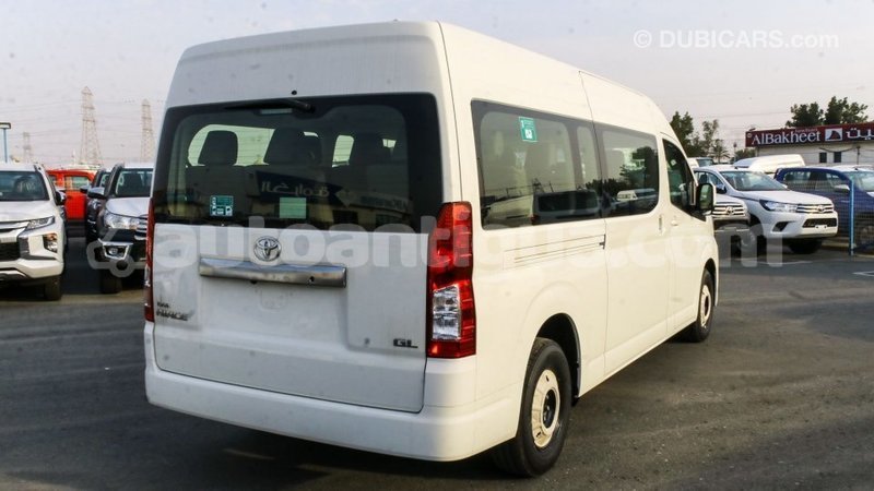 Big with watermark toyota hiace antigua import dubai 1847