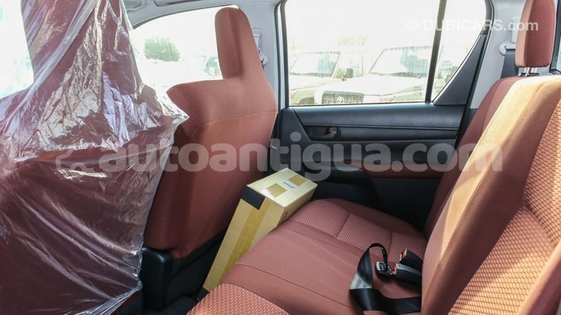 Big with watermark toyota hilux antigua import dubai 1848
