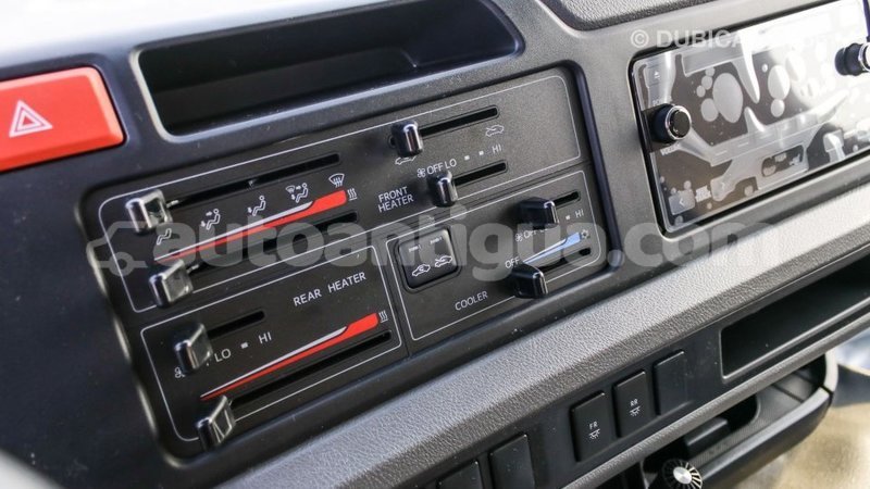 Big with watermark toyota coaster antigua import dubai 1850