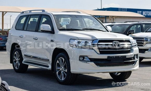 Buy Import Toyota Land Cruiser White Car in Import - Dubai in Antigua Buy Import Toyota Land Cruiser White Car in Import - Dubai in Antigua