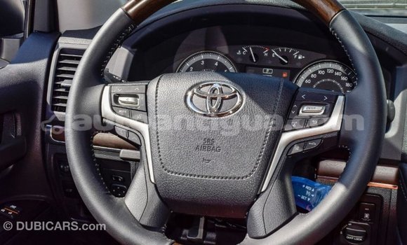 Buy Import Toyota Land Cruiser White Car in Import - Dubai in Antigua Buy Import Toyota Land Cruiser White Car in Import - Dubai in Antigua