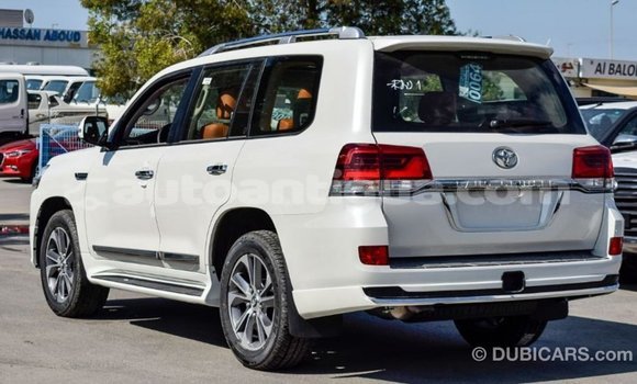 Buy Import Toyota Land Cruiser White Car in Import - Dubai in Antigua Buy Import Toyota Land Cruiser White Car in Import - Dubai in Antigua