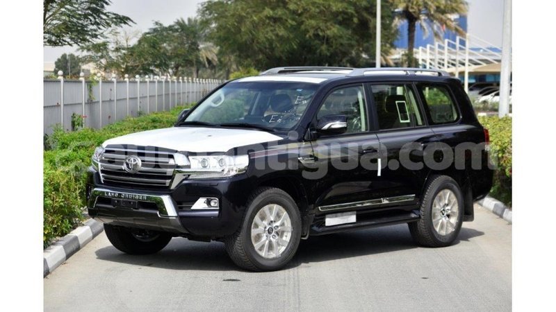 Big with watermark toyota land cruiser antigua import dubai 1857