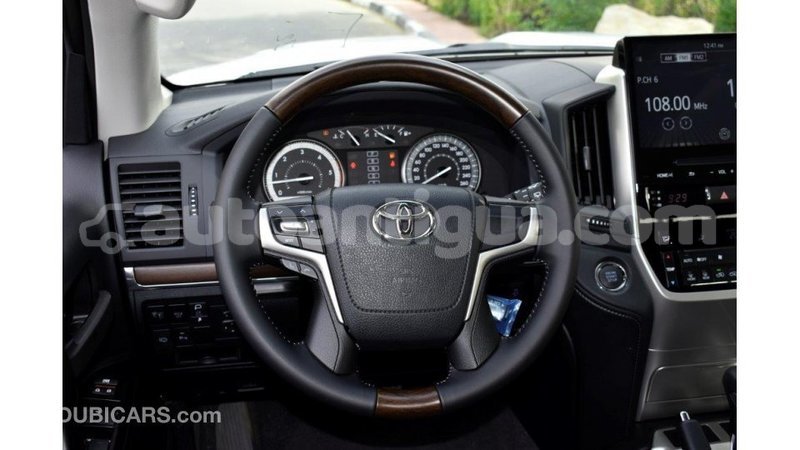Big with watermark toyota land cruiser antigua import dubai 1857