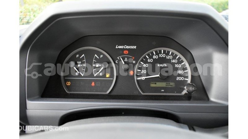 Big with watermark toyota land cruiser antigua import dubai 1858