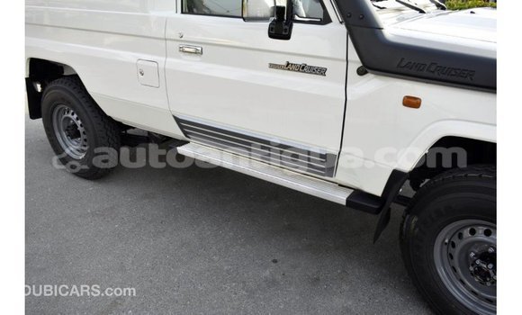 Buy Import Toyota Land Cruiser White Car in Import - Dubai in Antigua Buy Import Toyota Land Cruiser White Car in Import - Dubai in Antigua