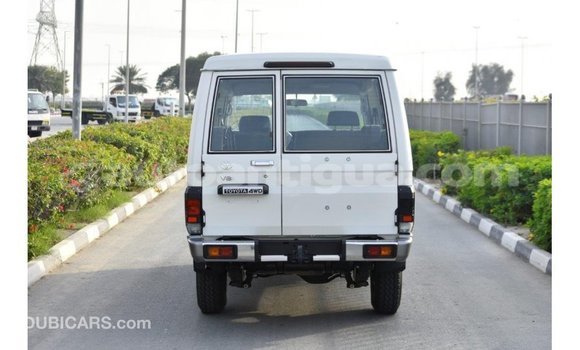 Buy Import Toyota Land Cruiser White Car in Import - Dubai in Antigua Buy Import Toyota Land Cruiser White Car in Import - Dubai in Antigua