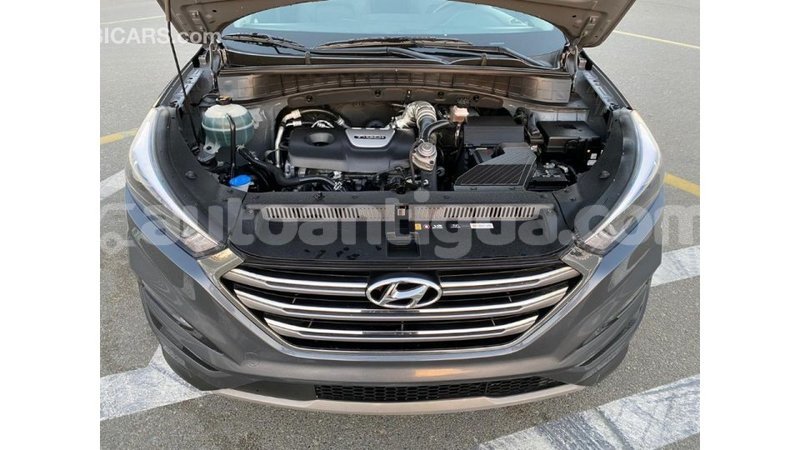 Big with watermark hyundai tucson antigua import dubai 1859