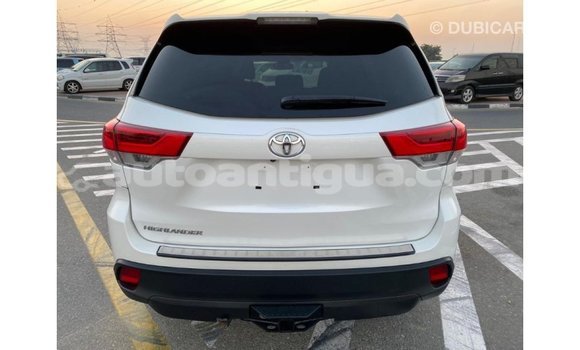 Buy Import Toyota Highlander White Car in Import - Dubai in Antigua Buy Import Toyota Highlander White Car in Import - Dubai in Antigua