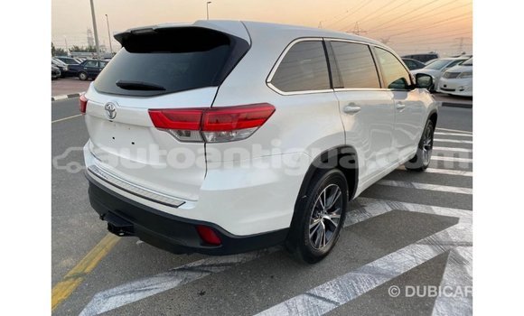 Buy Import Toyota Highlander White Car in Import - Dubai in Antigua Buy Import Toyota Highlander White Car in Import - Dubai in Antigua