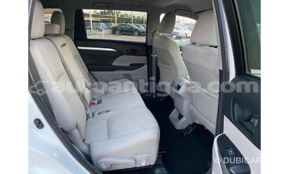 Buy Import Toyota Highlander White Car in Import - Dubai in Antigua Buy Import Toyota Highlander White Car in Import - Dubai in Antigua
