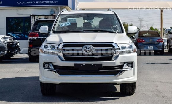 Buy Import Toyota Land Cruiser White Car in Import - Dubai in Antigua Buy Import Toyota Land Cruiser White Car in Import - Dubai in Antigua