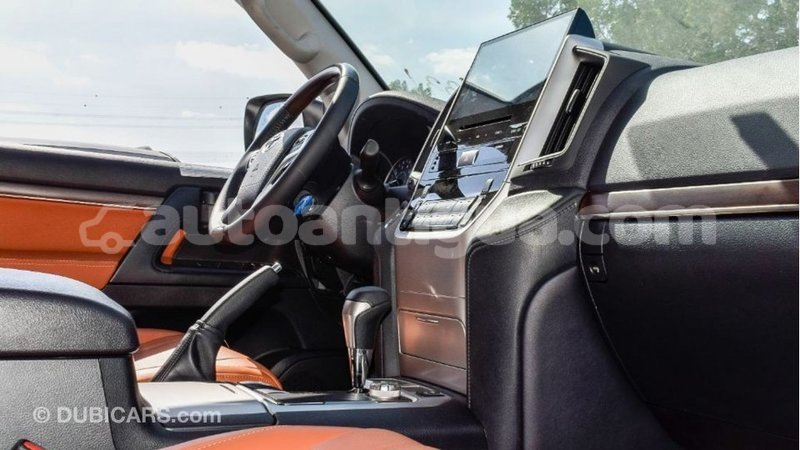 Big with watermark toyota land cruiser antigua import dubai 1875