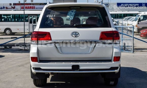 Buy Import Toyota Land Cruiser White Car in Import - Dubai in Antigua Buy Import Toyota Land Cruiser White Car in Import - Dubai in Antigua