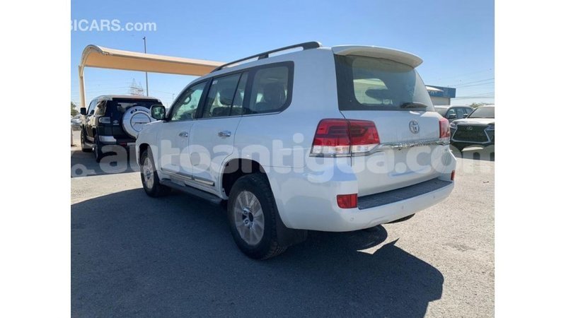 Big with watermark toyota land cruiser antigua import dubai 1876