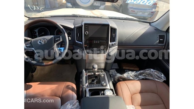 Big with watermark toyota land cruiser antigua import dubai 1876