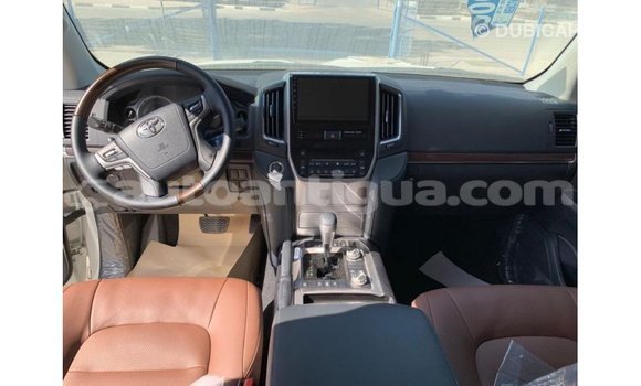 Buy Import Toyota Land Cruiser White Car in Import - Dubai in Antigua Buy Import Toyota Land Cruiser White Car in Import - Dubai in Antigua