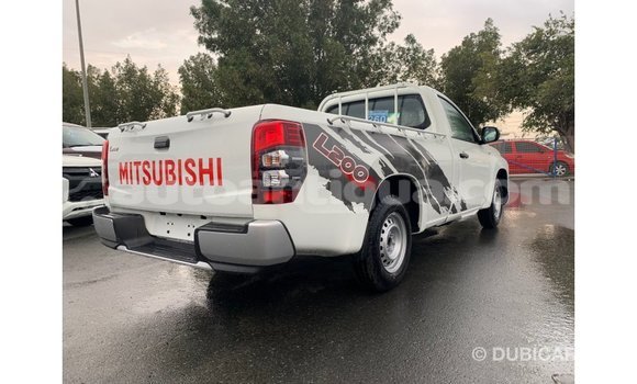 Buy Import Mitsubishi L200 White Car in Import - Dubai in Antigua Buy Import Mitsubishi L200 White Car in Import - Dubai in Antigua