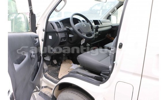 Buy Import Toyota Hiace White Car in Import - Dubai in Antigua Buy Import Toyota Hiace White Car in Import - Dubai in Antigua