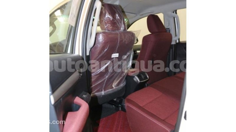 Big with watermark toyota hilux antigua import dubai 1892