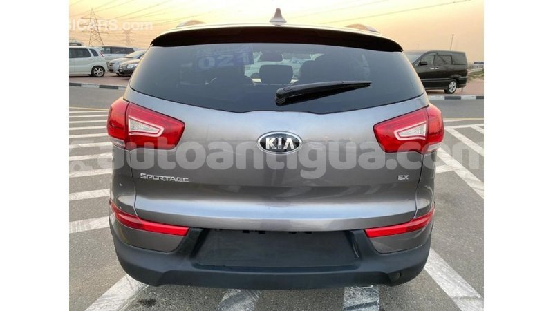 Big with watermark kia sportage antigua import dubai 1893