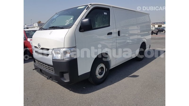 Big with watermark toyota da antigua import dubai 1897