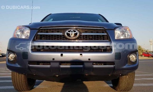 Buy Import Toyota HiAce Blue Truck in Import - Dubai in Antigua Buy Import Toyota HiAce Blue Truck in Import - Dubai in Antigua