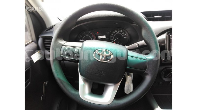 Big with watermark toyota hilux antigua import dubai 1907