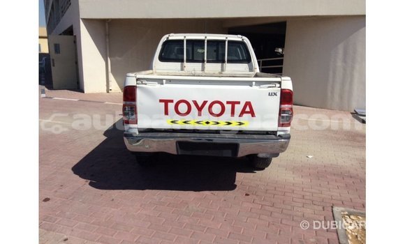 Buy Import Toyota Hilux White Car in Import - Dubai in Antigua Buy Import Toyota Hilux White Car in Import - Dubai in Antigua